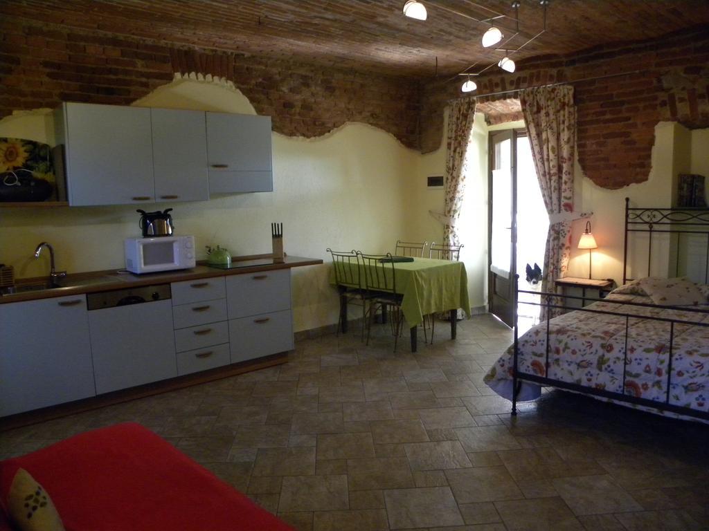 Agriturismo Fano'S Farm Suno Rom bilde