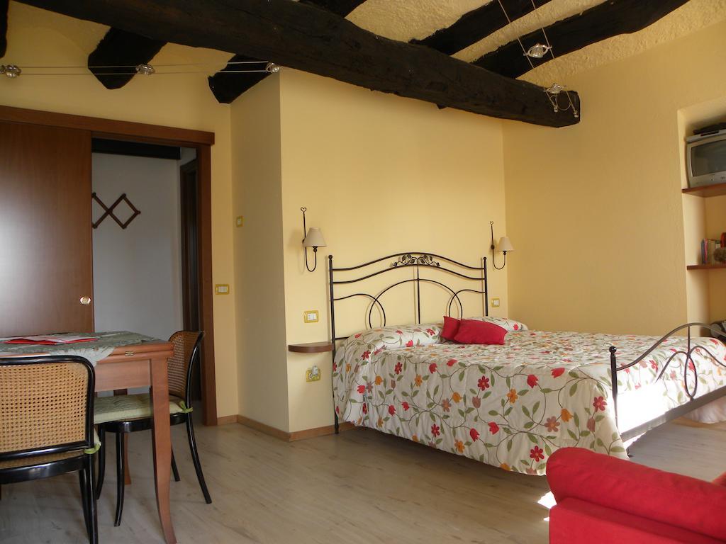 Agriturismo Fano'S Farm Suno Eksteriør bilde